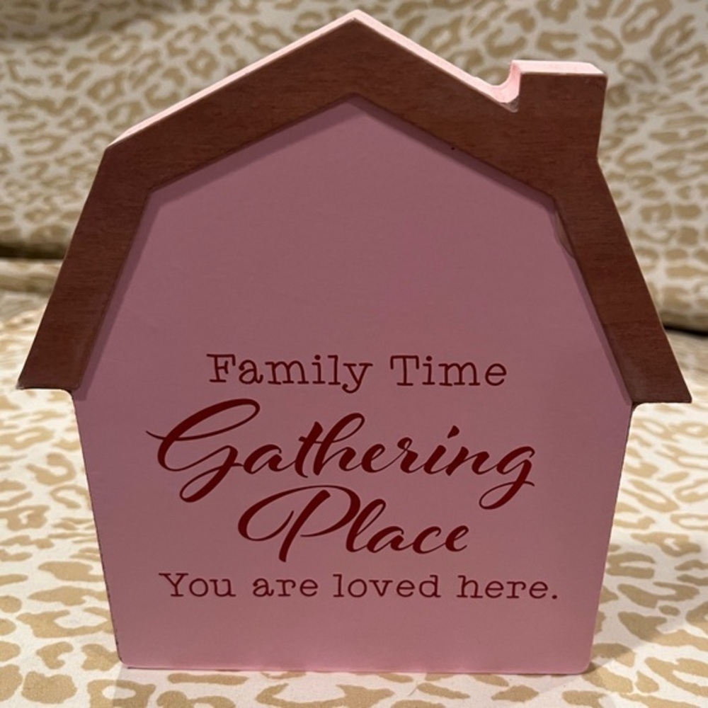 Farmhouse Barn Family Freestanding Decor